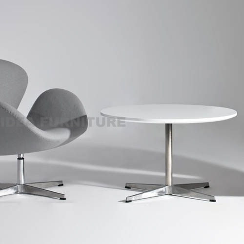 Arne Jacobsen Coffee Table